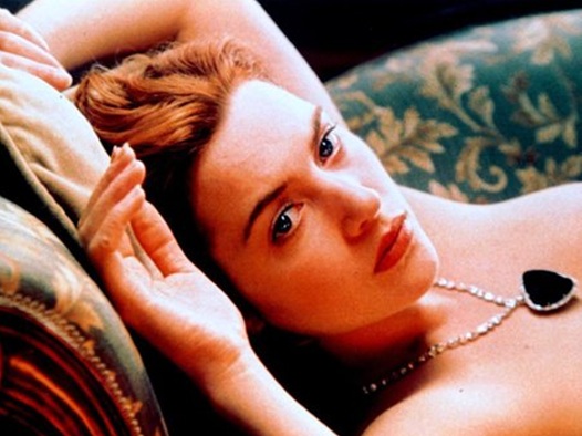 kate winslet titanic portrait. Rose wearing the Heart of the